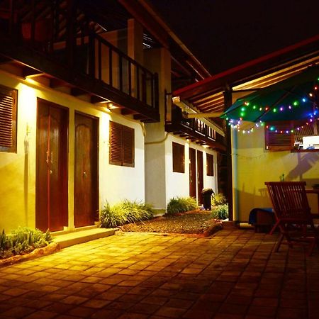 Capung Guesthouse Jimbaran  Exterior photo