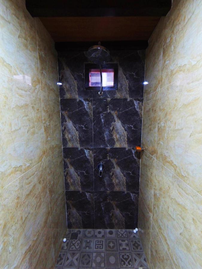 Capung Guesthouse Jimbaran  Exterior photo
